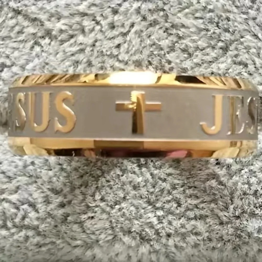 Jesus Cross Metal Alloy Ring Gold Tone Size 8